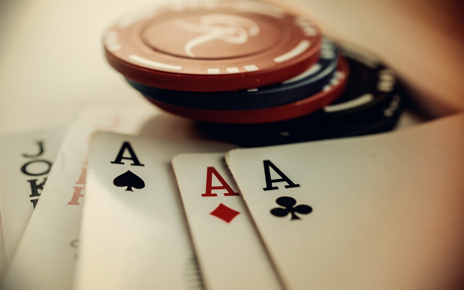 Как играть в казино и выигрывать: полезные рекомендации